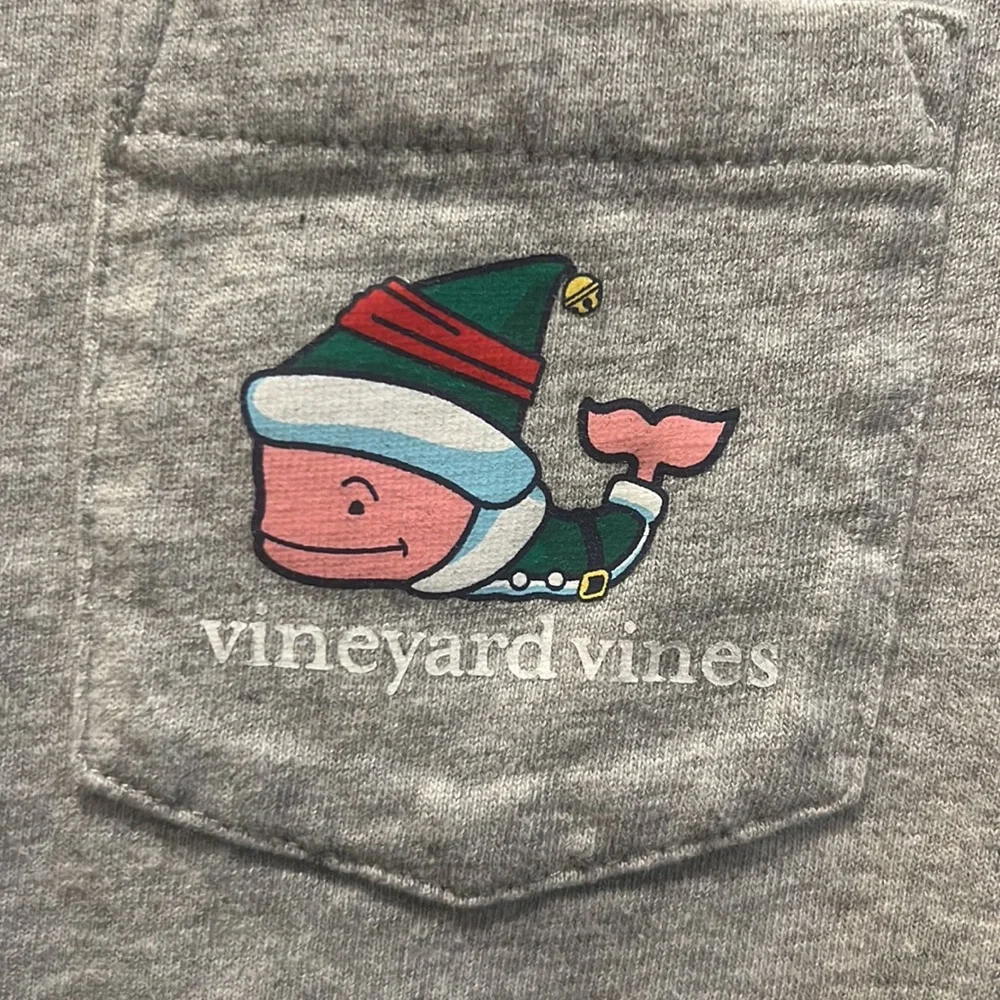 Vineyard Vines festive vineyard